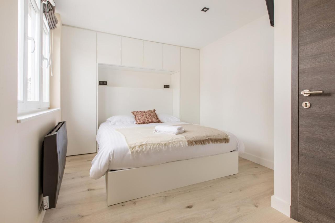 Appartement Spacieux Et Moderne 4 Chambres A 5Mn A Pieds Republique Lille Ngoại thất bức ảnh